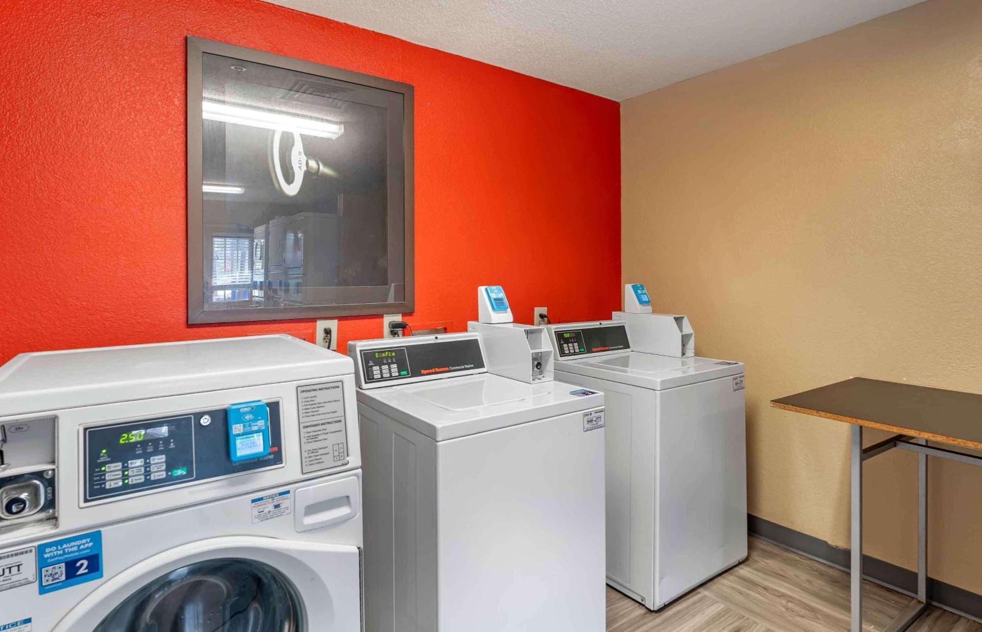 Extended Stay America Select Suites - Newport News - Oyster Point Extérieur photo