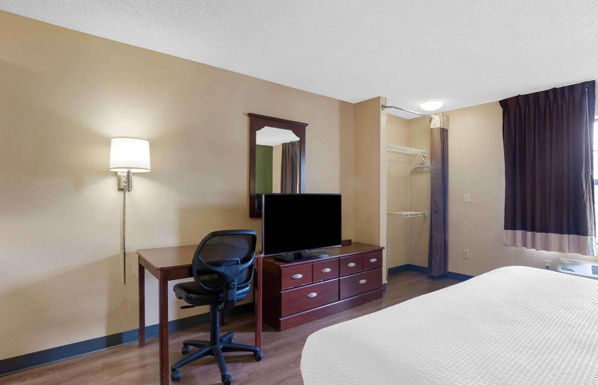 Extended Stay America Select Suites - Newport News - Oyster Point Extérieur photo