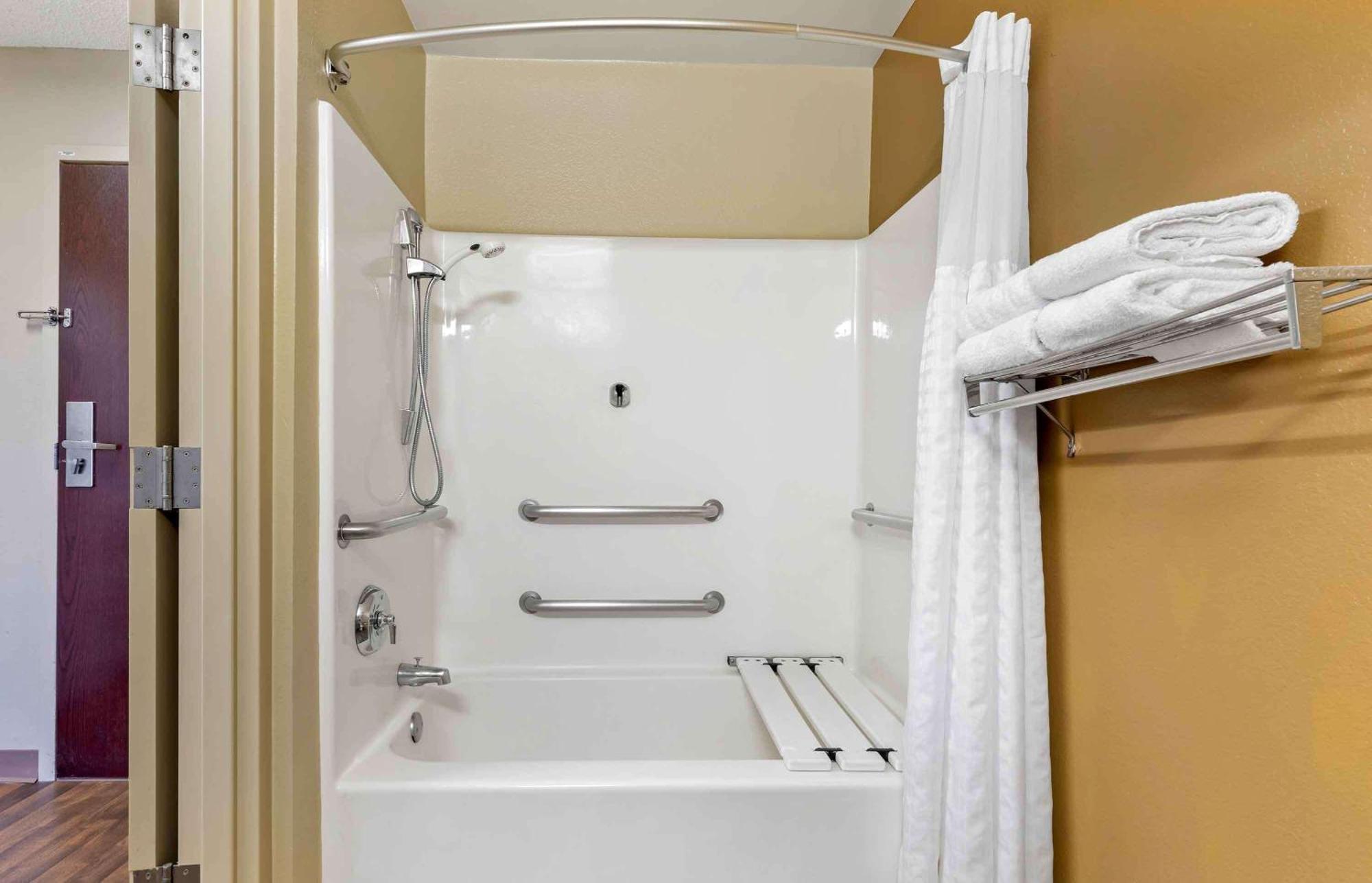 Extended Stay America Select Suites - Newport News - Oyster Point Extérieur photo