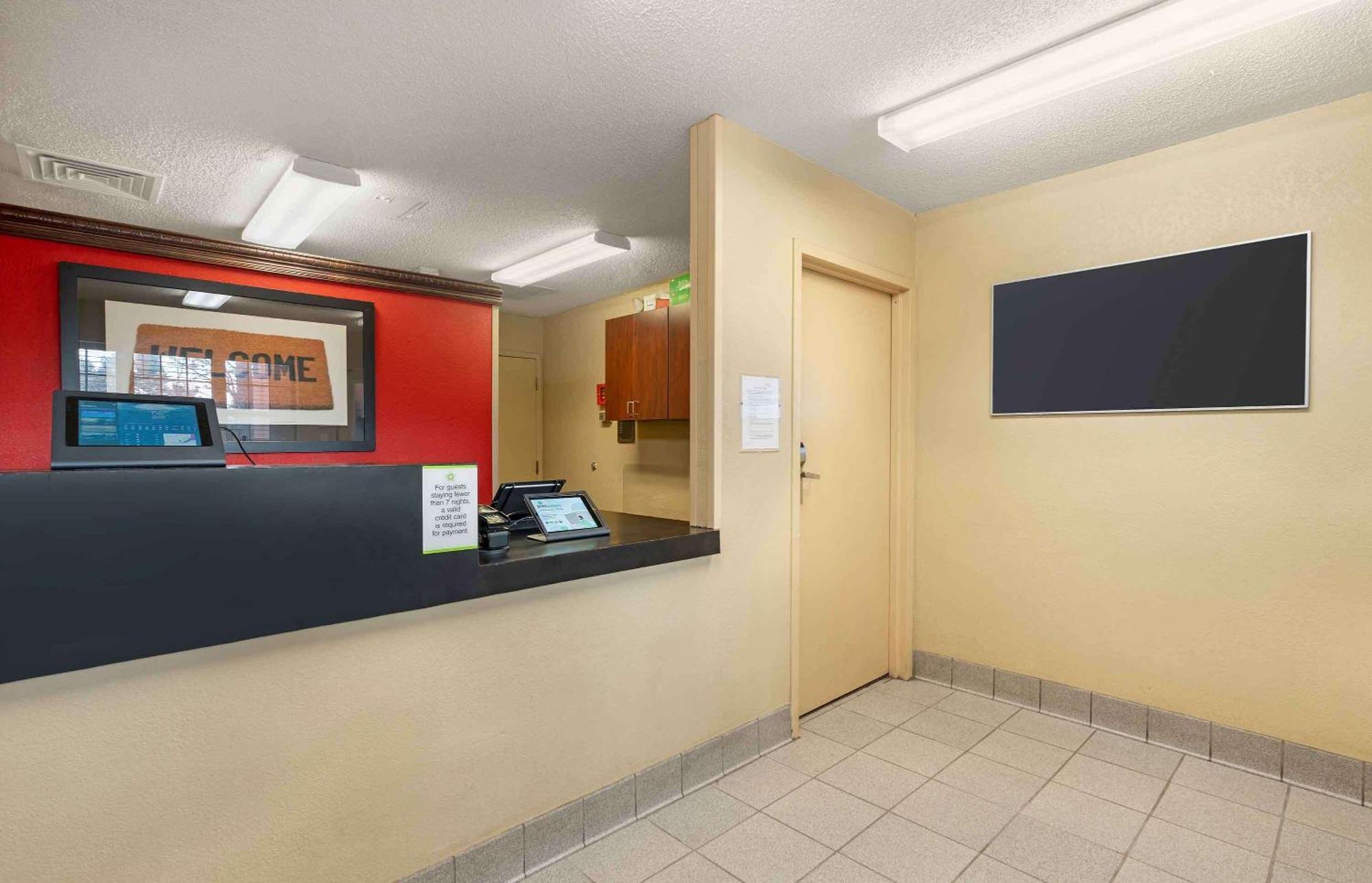 Extended Stay America Select Suites - Newport News - Oyster Point Extérieur photo
