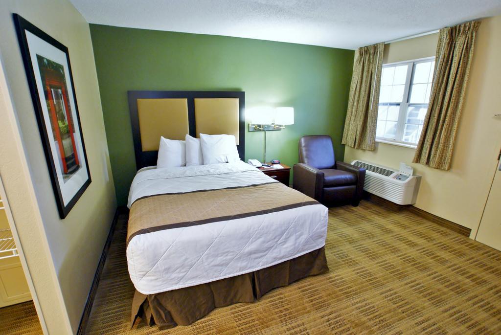 Extended Stay America Select Suites - Newport News - Oyster Point Extérieur photo